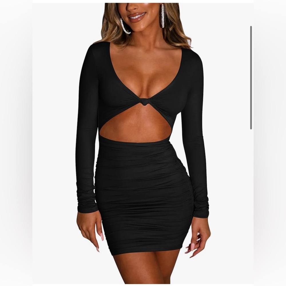 black bodycon dress